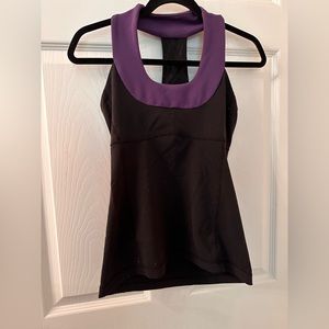 Lululemon top with built in bra